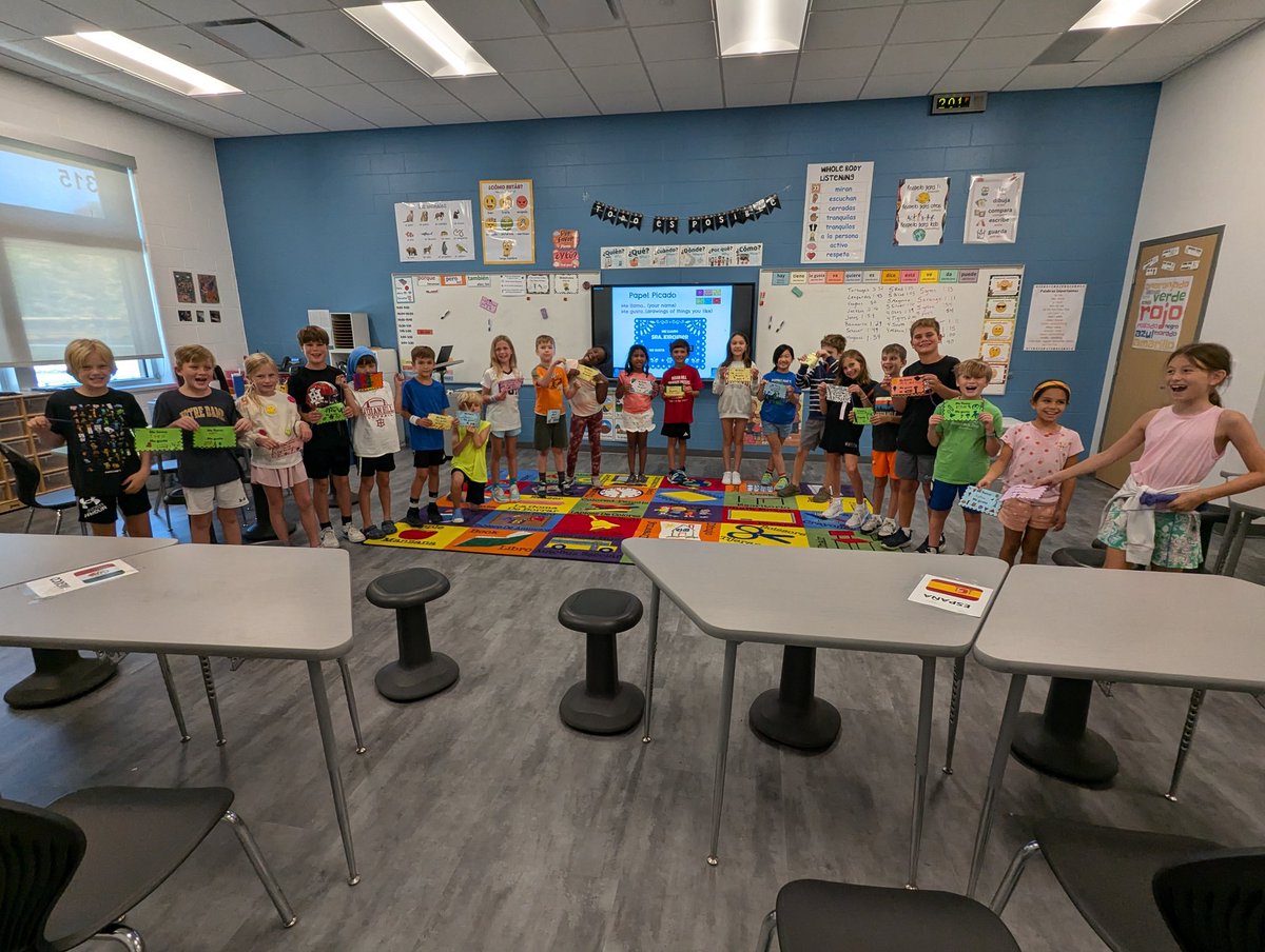 Each 3rd grade Spanish class is creating a papel picado strand that will become part of our class environment. Every student is an integral part of our community. #SomosUnidos <a href="/IHElementary/">IHElementary</a> #IHPromise
