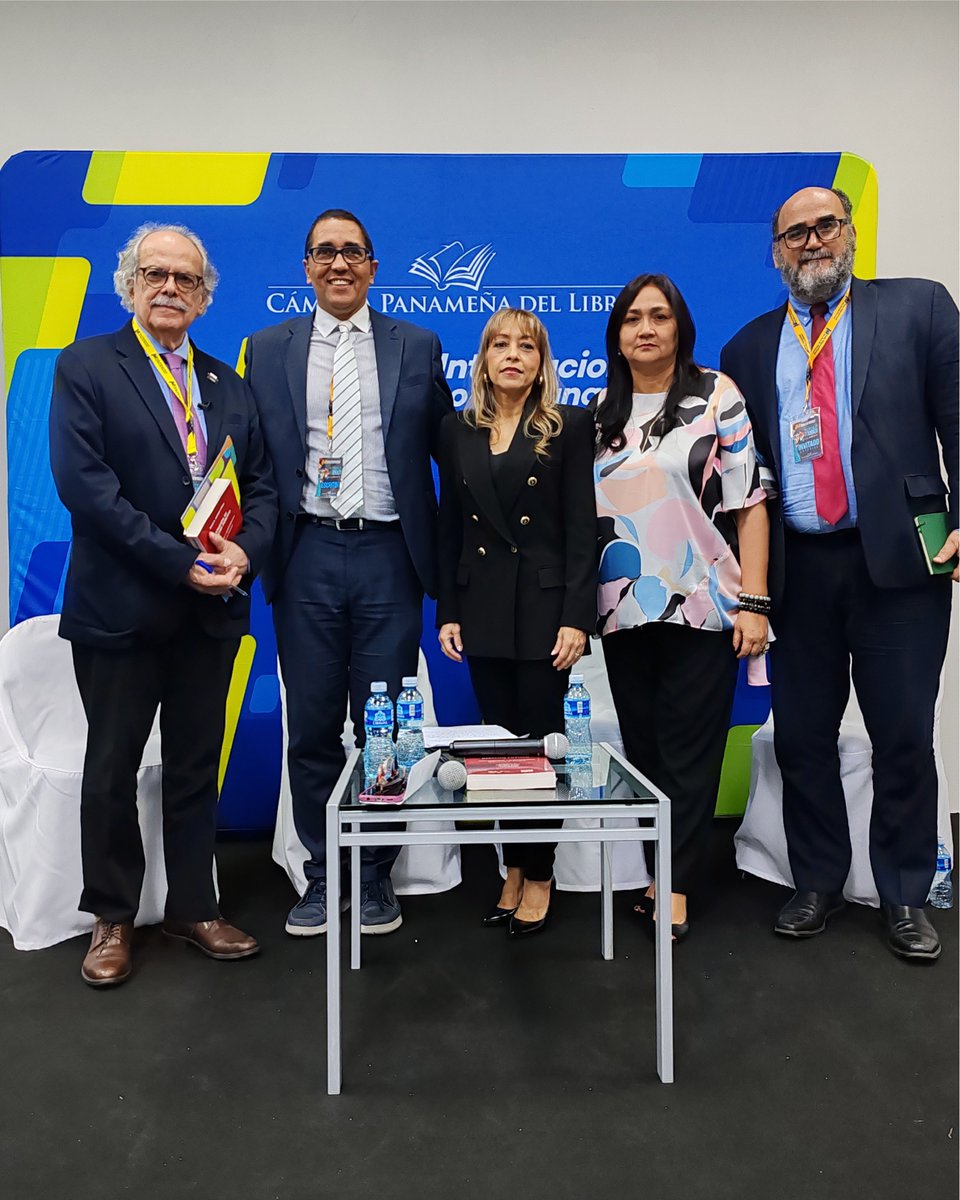 SijusaPty's tweet photo. Conversatorio Jurídico #FilPanamá2024👨🏼‍⚖️⚖️
Así vivimos este espacio de diálogo y debate sobre temas de Derecho Constitucional y Administrativo.

#literaturajurídica #colegiodeabogados #abogados #conversatorio #derecho #derechoadministrativo #derechoconstitucional #debatejurídico https://t.co/bXdkndYd0P