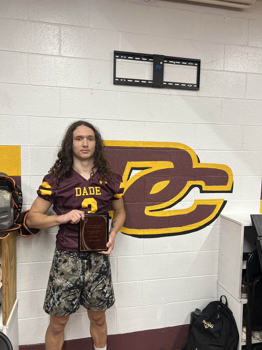 Mountain View Hyundai Player of the game vs Ringgold was Evan Koger. Evan had 19 Carries for 119 yards! #ThirdMonkeyMentality