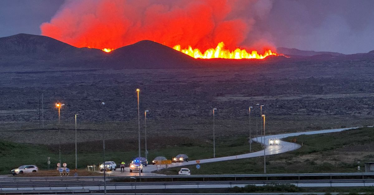 Reuters's tweet photo. Iceland volcano erupts, spewing lava fountains https://t.co/gZagtMXzwQ https://t.co/G4Fae2CspS