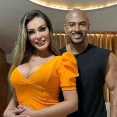 bfmg_vzds's tweet photo. Andressa Urach revela que já fez seu primeiro s3xo oral com a língua bifurcada, que operou há 8 dias:
E conta como foi sua experiência com sua língua bifurcada, disse que foi maravilhoso.
Para os curiosos o vídeo….

Link do vídeo: https://t.co/n4tCYT2OOi https://t.co/qFIunPcANN