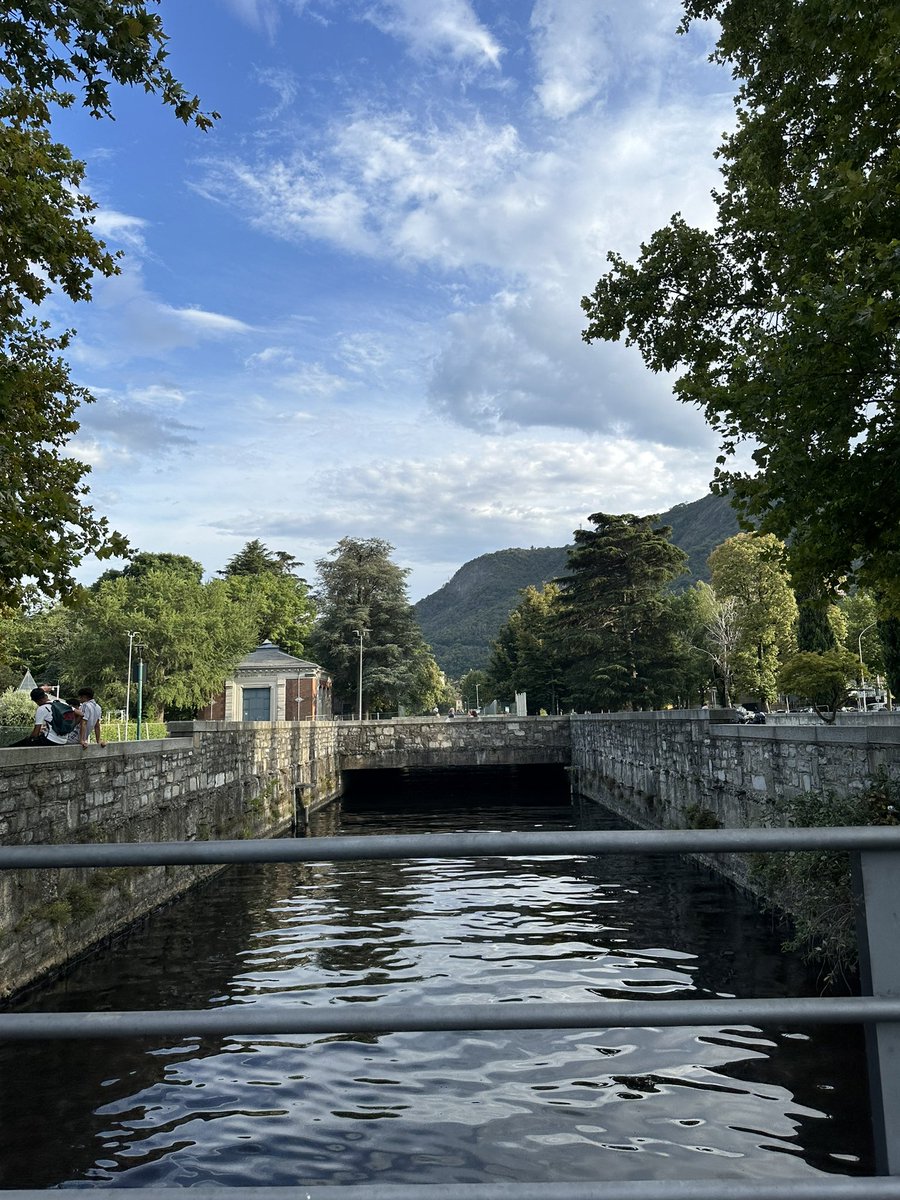 Int8a1's tweet photo. Como 🇮🇹 https://t.co/oW4yvhOi5m