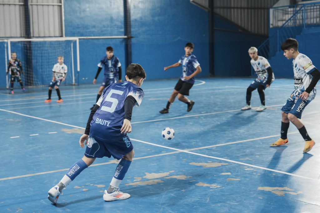 MunicipioLdeZ's tweet photo. 🏆⚽️ ¡YA ARRANCÓ LA COPA COMUNIDAD LOMAS!

Así vivimos los primeros partidos de esta competencia que incluye a más de 500 chicos de 64 clubes de todos los barrios de Lomas de Zamora.

Trabajamos para promover la actividad deportiva de vecinos de todas las edades.

#ComunidadLomas https://t.co/mNPt7objwm