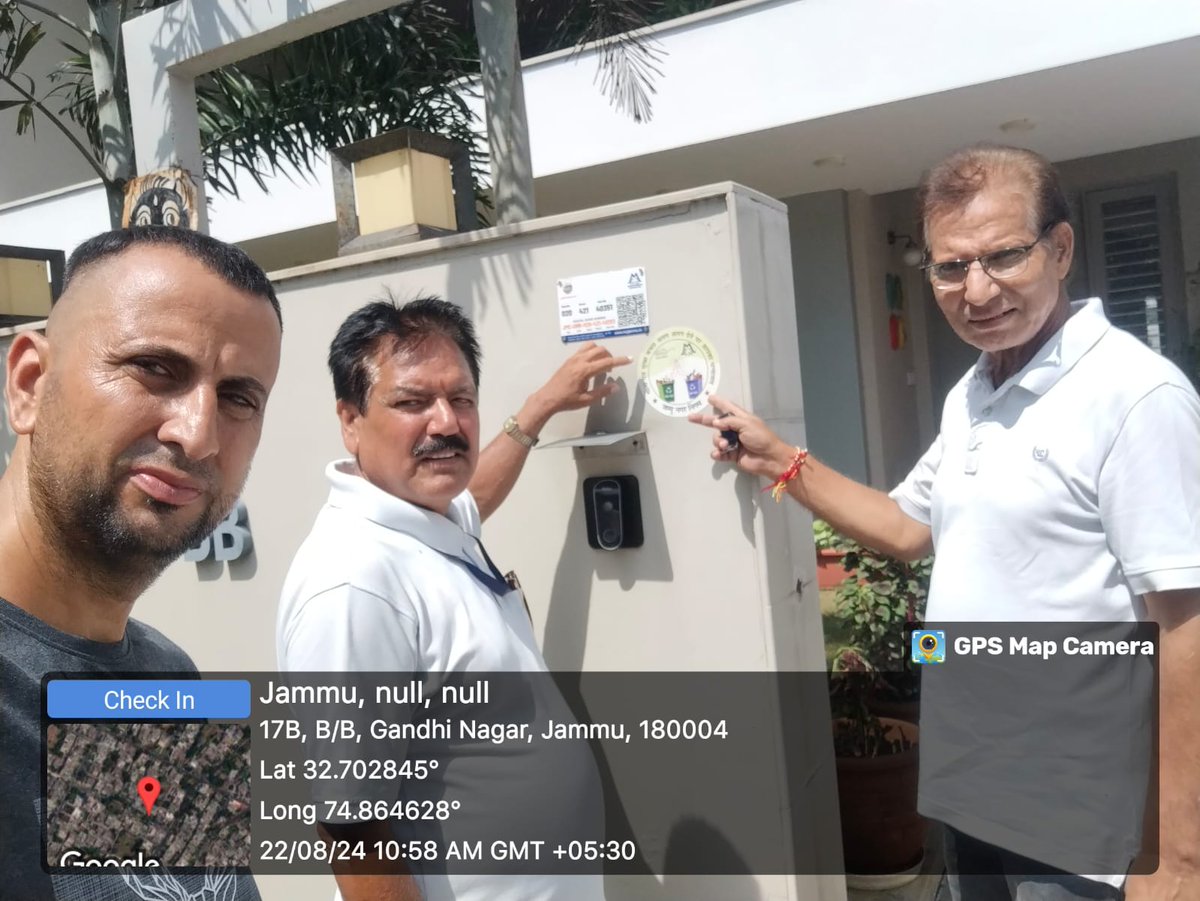 jmcsbm's tweet image. To enhance source segregation, the IEC team is conducting door-to-door awareness campaigns and affixing stickers for wet waste and dry waste segregation on twin bins.
#Sourcesegregation #SafaiApnao_BimariBhagao
@SwachhBharatGov @Devansh_IAS