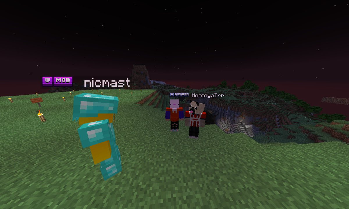 Dem27_'s tweet photo. Acaba de terminar dedcraft, solo me queda decir que me la pase muy bien,todas las horas invertidas valieron la pena y me llevo el bonito recuerdo de como convivimos todos juntos. Y gracias a @dedreviil y @HexaCreators por esta oportunidad
Solo me falto una foto con todos los mods https://t.co/xjYDZQWOTM