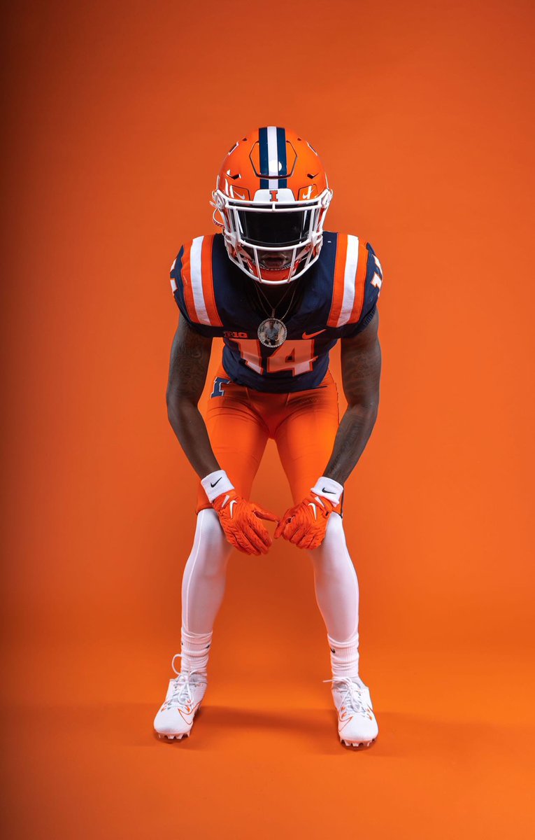 2025 three-star #Illini ATH Andre Lovett will be in attendance for the #22 Kansas vs Illinois game on September 7th.