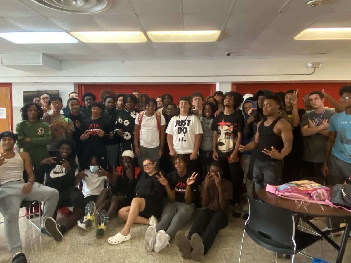 Thank you Midwest Express Clinic and Ashley Perk for the Chick-Fil-A for our <a href="/TechCalumet/">Calumet New Tech Football</a> team dinner! Let’s go! #WarriorPride