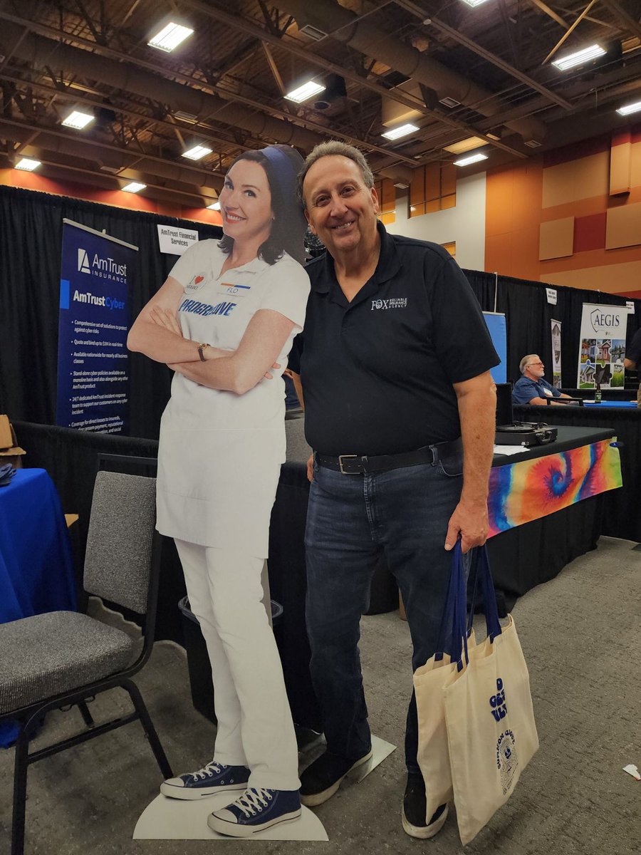 jimfoxaz's tweet image. Got to meet Diamondbacks catcher Gabby Moreno today at the Big I insurance convention in Glendale,  AZ.  Also there was Baxter, the Diamondbacks 2023 NL championship trophy, and even Flo from Progressive!
#GoDBacks