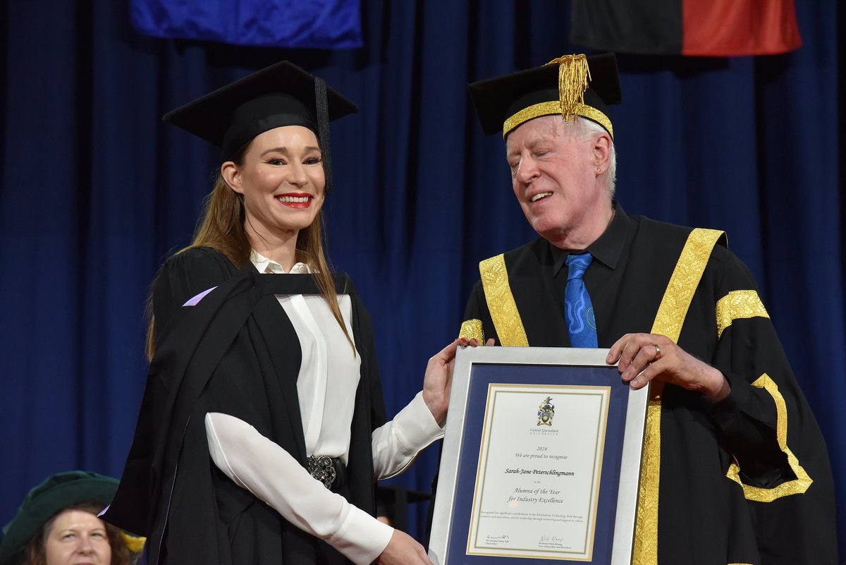 A huge congratulations to our 2024 Alumnus of the Year (Industry Excellence), Sarah-Jane Peterschlingmann who gave a candid and heartfelt speech to our Brisbane Graduates. 
Watch Sarah-Jane’s inspirational speech here: 
ow.ly/Qx6J50T4CPN