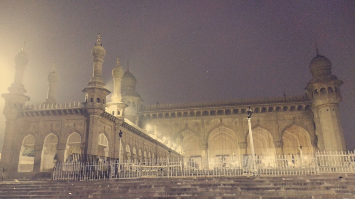 Adilshaik_9's tweet photo. Fazar k baad ki Chai ❤️

#Fazar
#Charminar
#Chai https://t.co/hF9LPo2ZDM