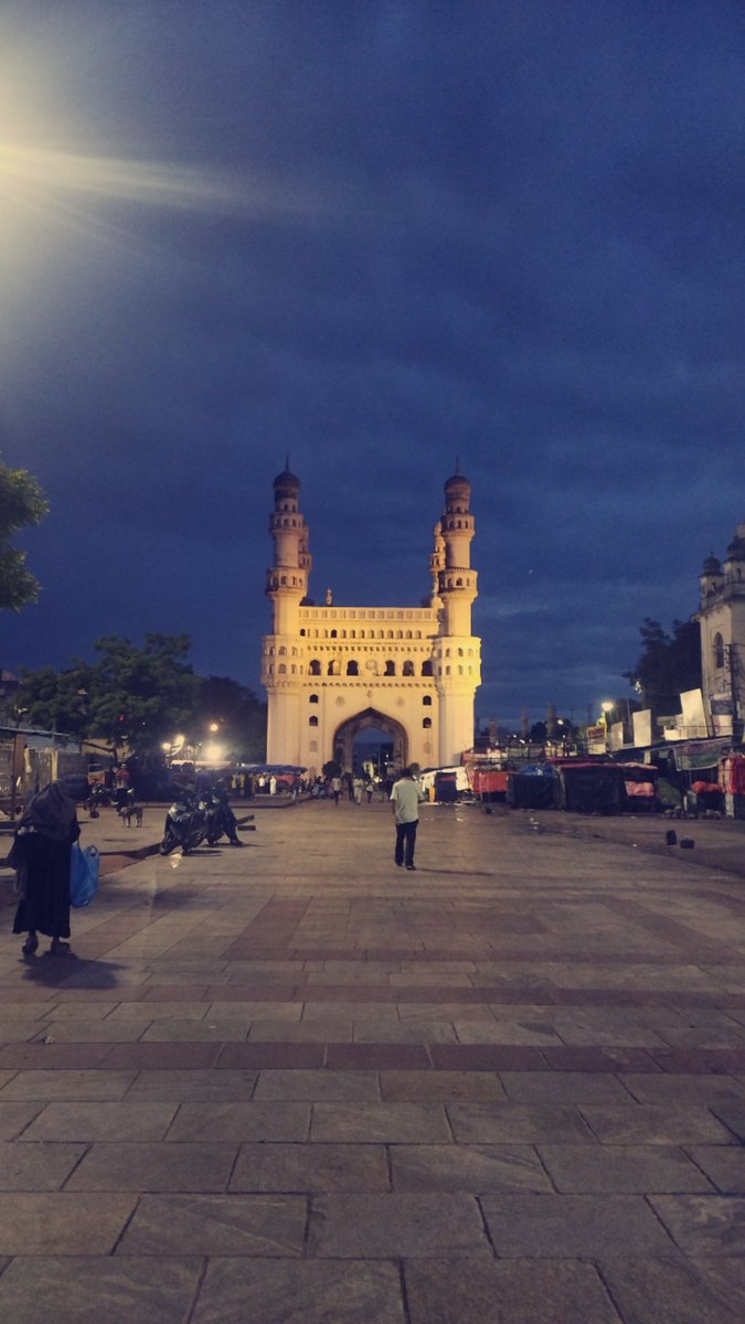 Adilshaik_9's tweet photo. Fazar k baad ki Chai ❤️

#Fazar
#Charminar
#Chai https://t.co/hF9LPo2ZDM