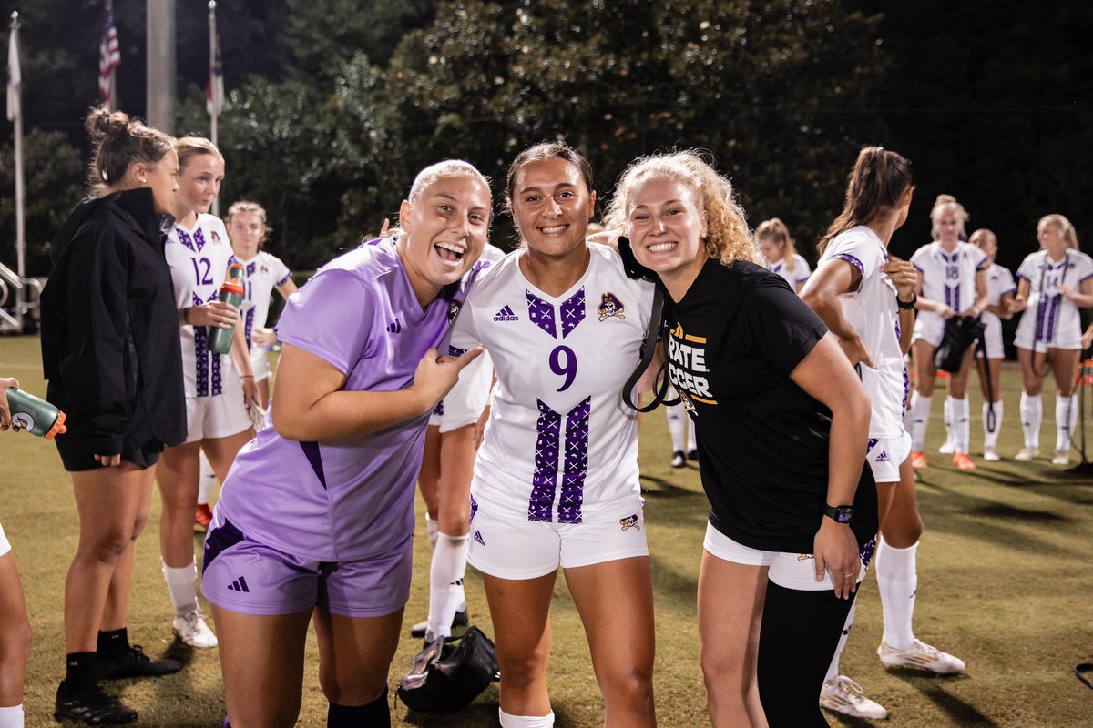 ECUSoc's tweet photo. It’s a great day to be a PIRATE 🏴‍☠️ 

#GoPirates https://t.co/KnOZXkVFEG