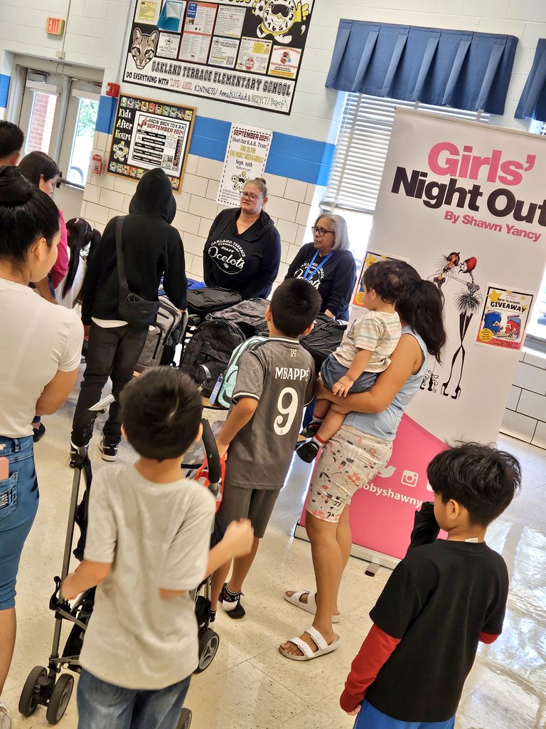 royall4's tweet photo. Thank you Shawn Yancy and your wonderful organization, G.N.O., for your donation of 300+ backpacks! You have helped Oakland Terrace ES students start the school year with backpacks, school supplies, and personal products! Our community is grateful! https://t.co/H1zySGSwQo
