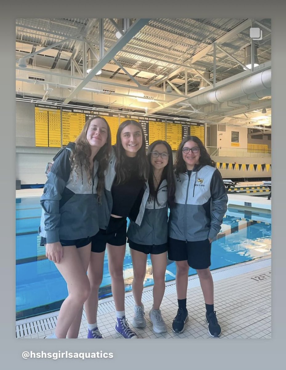 HSAquatics's tweet photo. The future looks bright!! #SouthPride #PictureDay #FreshWomen @HinsdaleSouthAD https://t.co/NQcSKhEUPA
