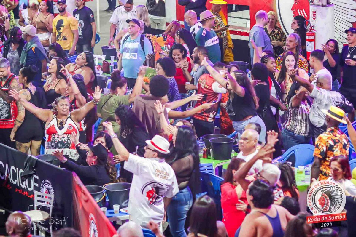 caciqueoficial's tweet image. Começamos a contagem regressiva para domingo e a nossa roda de samba favorita! Em breve postarei as atrações de domingo!

#caciquederamos
#sambaraiz