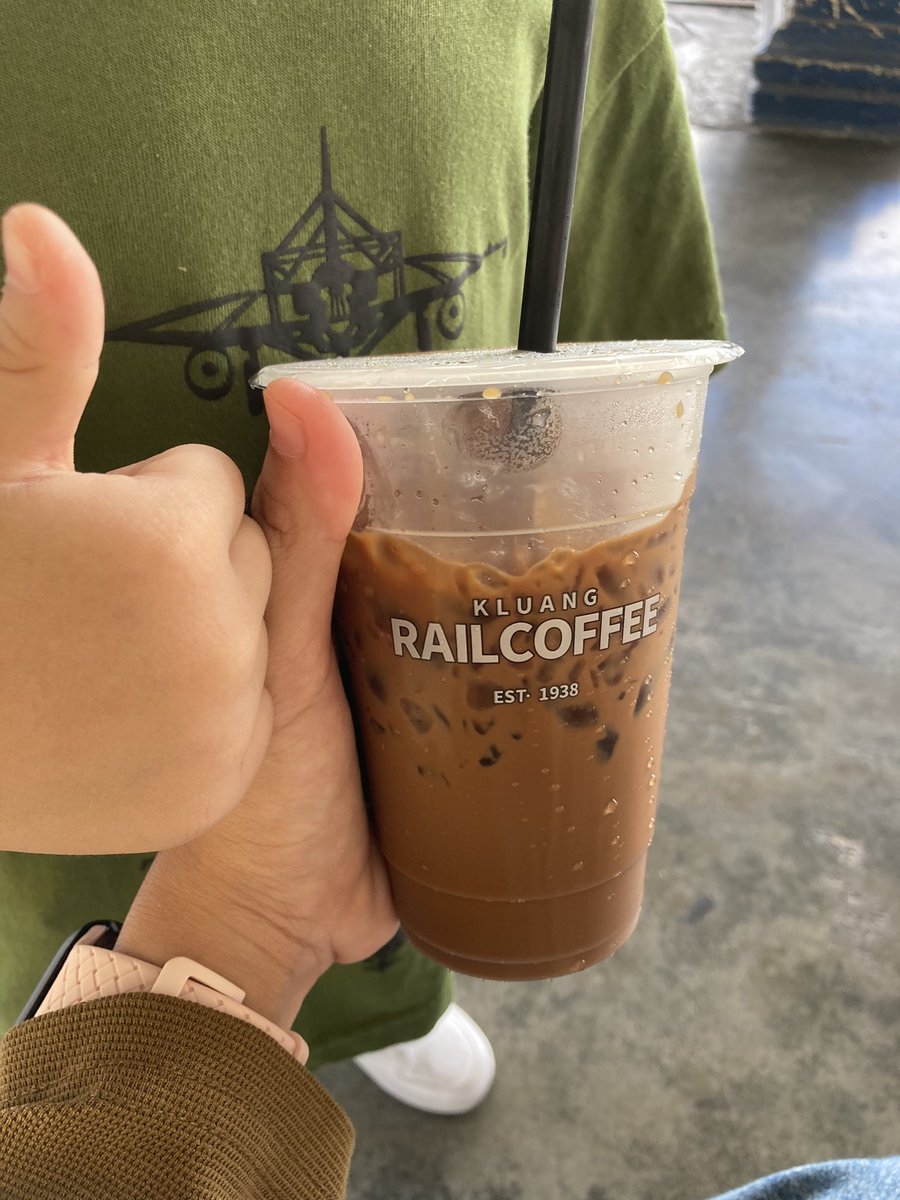 ndhhuda's tweet photo. First time minum rasa strong sangat. Tapi sekarang macam addicted boleh ke? 🥺 https://t.co/SGw5R8OGaa