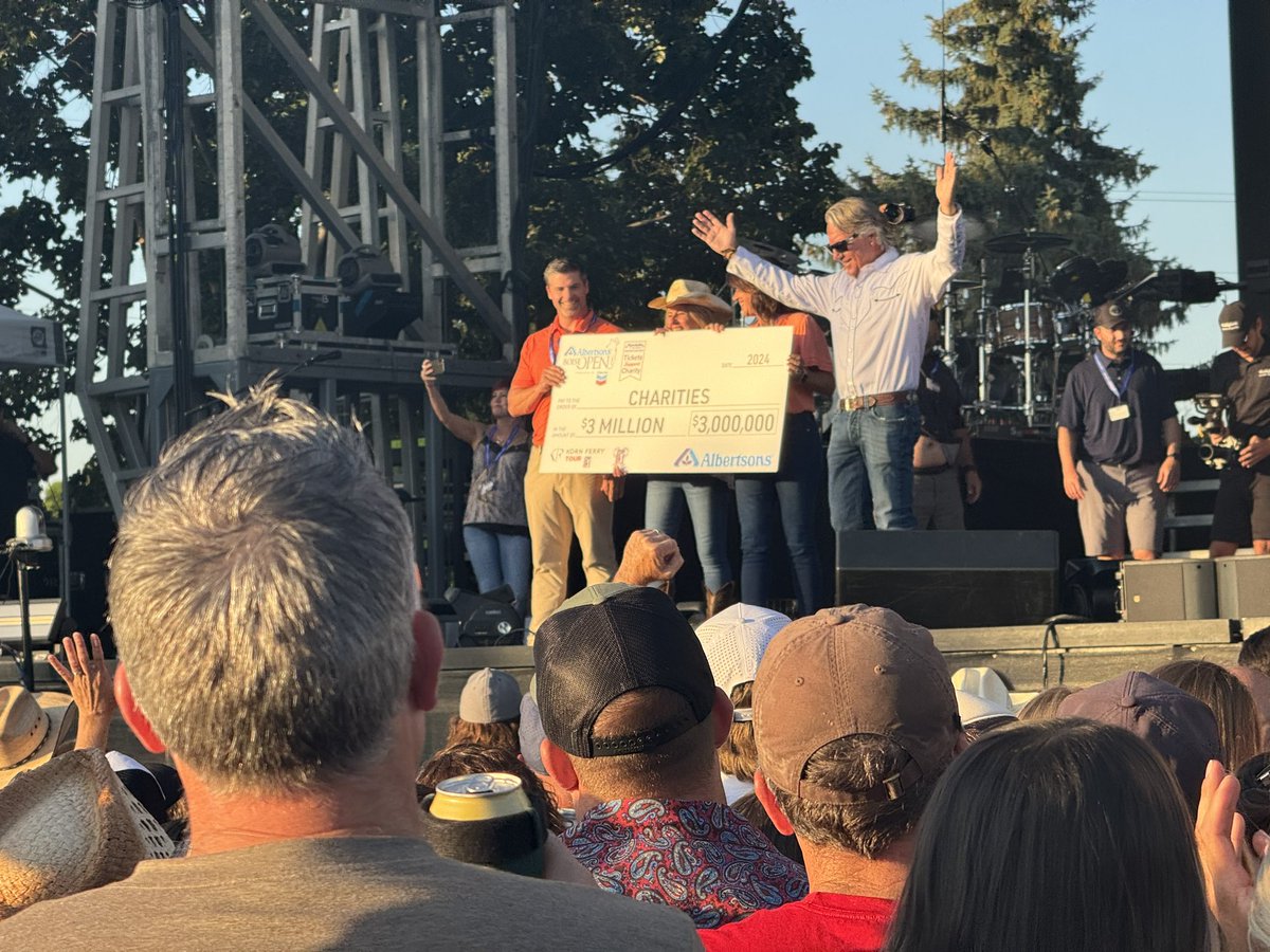 Jon Pardi concert contributed to $3 million dollars for charity. How neat!