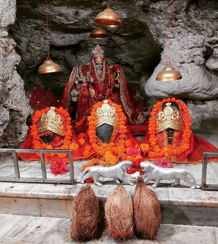 माता वैष्णो देवी के पवित्र गुफा की अद्भुत अलौकिक दर्शन ❣️