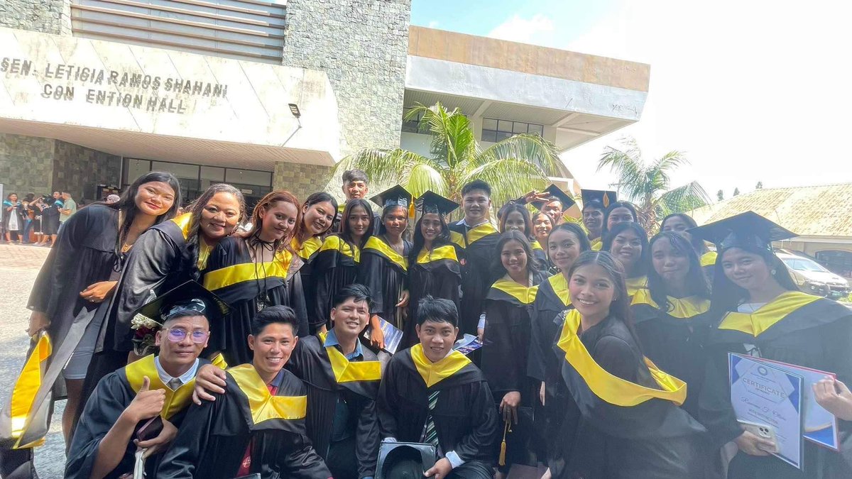 rcnueva's tweet photo. We made it! https://t.co/0ZR9b3tjpS