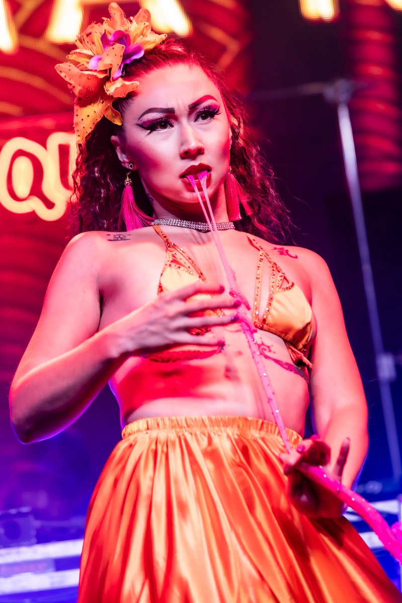 DragCoven's tweet image. Photos from New Ho Queen during Toronto Pride are up now! #newhoqueen #torontopride