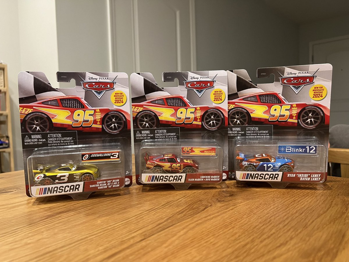 Walmart限定NASCARシリーズ2024
迷わず全種購入🤩