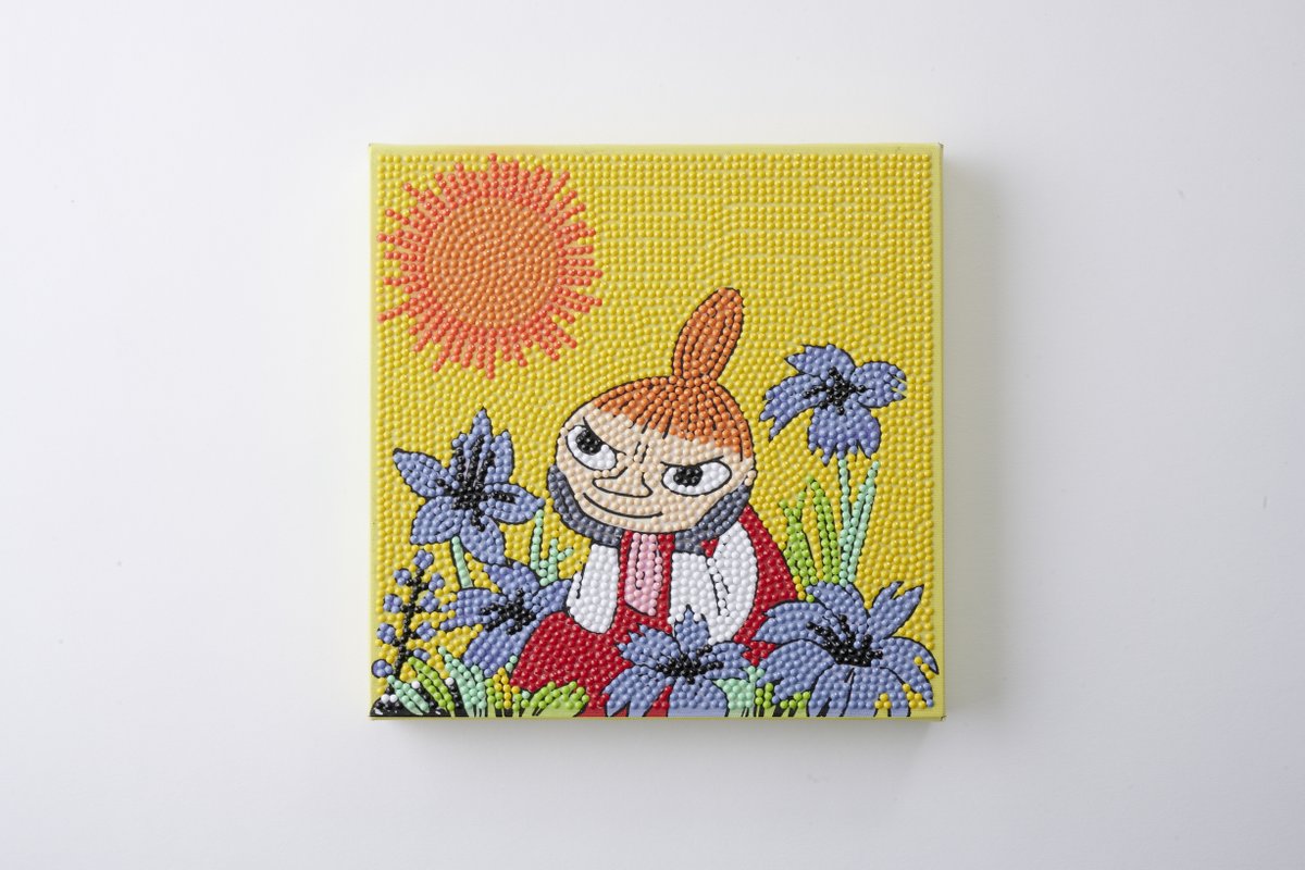 話題の #ダイヤモンドアート😍 糊付きのキャンバスに専用ビーズを貼っ