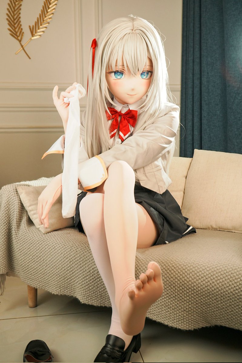 gfdvvv8's tweet photo. 来～帮我换袜子～
摄影：@wojiaodanbaizhi
感谢蛋老师
#kigurumi https://t.co/Er8jdSspOp