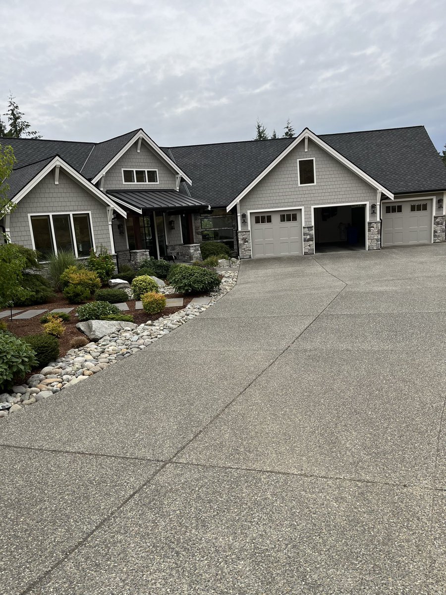 Chuck Ahsmann tweet media