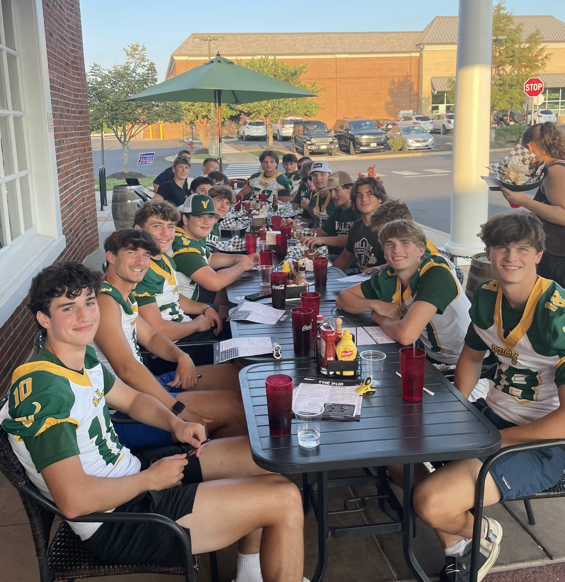 FBvikingstrong's tweet photo. Truly appreciate @KevinBednarz and Purcellville Pub for hosting our annual kickoff event. As always amazing service, food & atmosphere. Thank you for your continued support of the program & community. #vikingstrong #purcellvillepub #teambuilding #2024seasonloading https://t.co/xWJsBrEjtY
