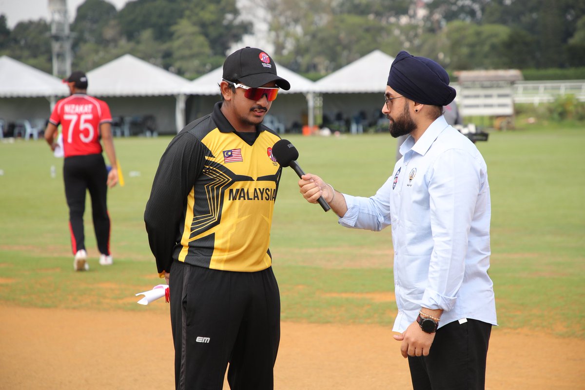 MalaysiaCricket's tweet photo. π It's Matchday 3 in the KCC T20I Tri-nation Cup 2024!
π²πΎ Malaysia vs Hong Kong ππ°
π Selangor Turf Club
πͺ Hong Kong won the toss and chose to bowl
πΊ Live https://t.co/jTvyhEOQ6E
#MASvsHK #KCCT20i https://t.co/TJzdwjaPaC