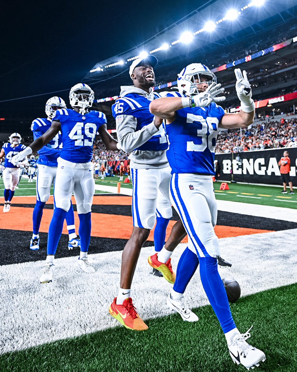 .<a href="/EJ_SPEED/">EJ Speed</a> had to get in on the action.