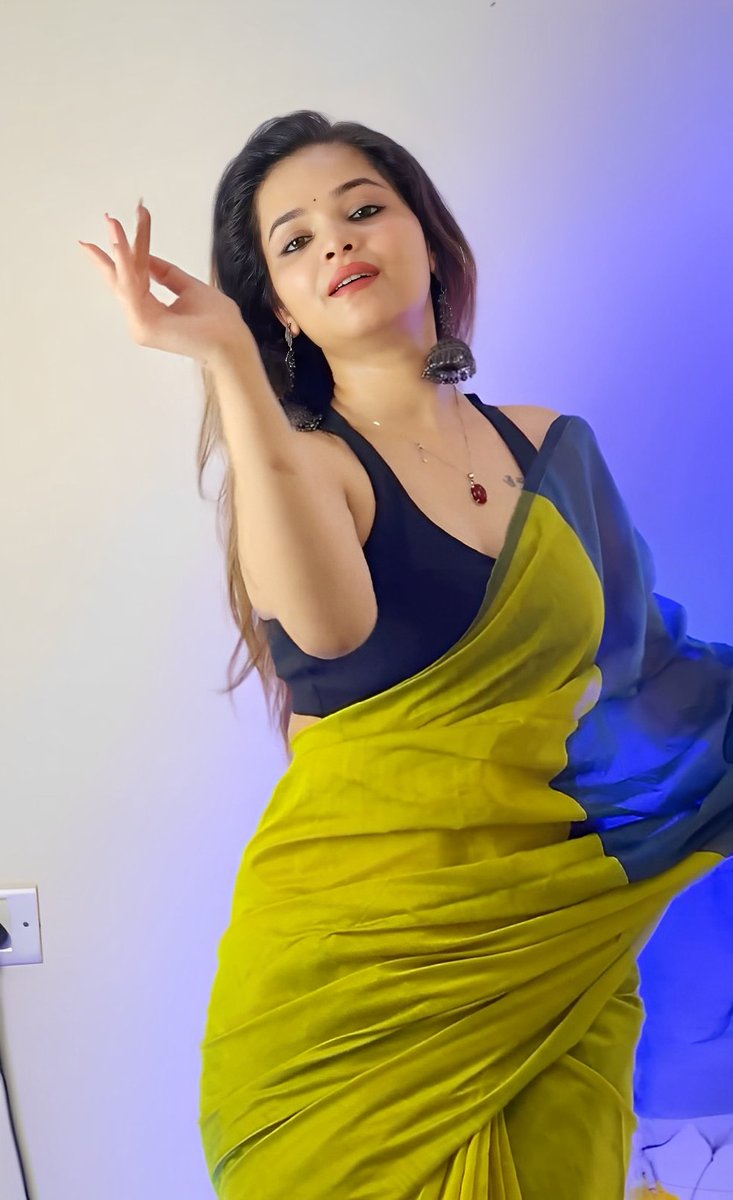 moni_rani_'s tweet photo. Can I be your secret passion?
Good morning https://t.co/wYb4Wo3uBD