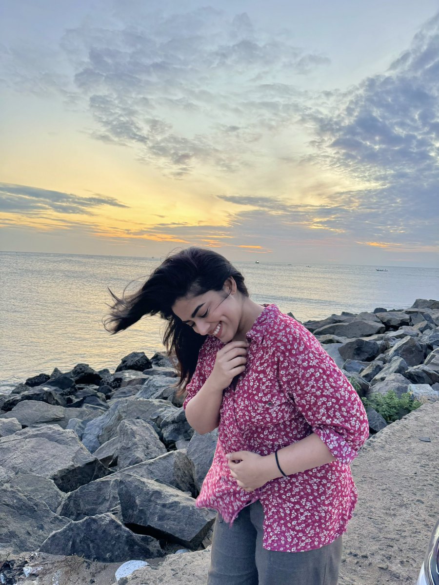 SiddhiIdnani's tweet photo. beautiful Chennai 🌸🥰 https://t.co/hvPFRbbKnh