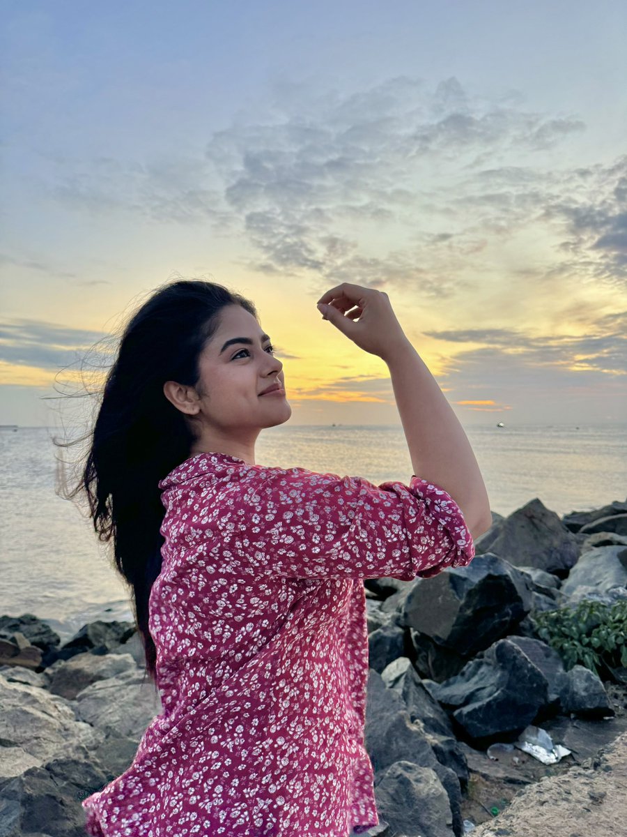 SiddhiIdnani's tweet photo. beautiful Chennai 🌸🥰 https://t.co/hvPFRbbKnh