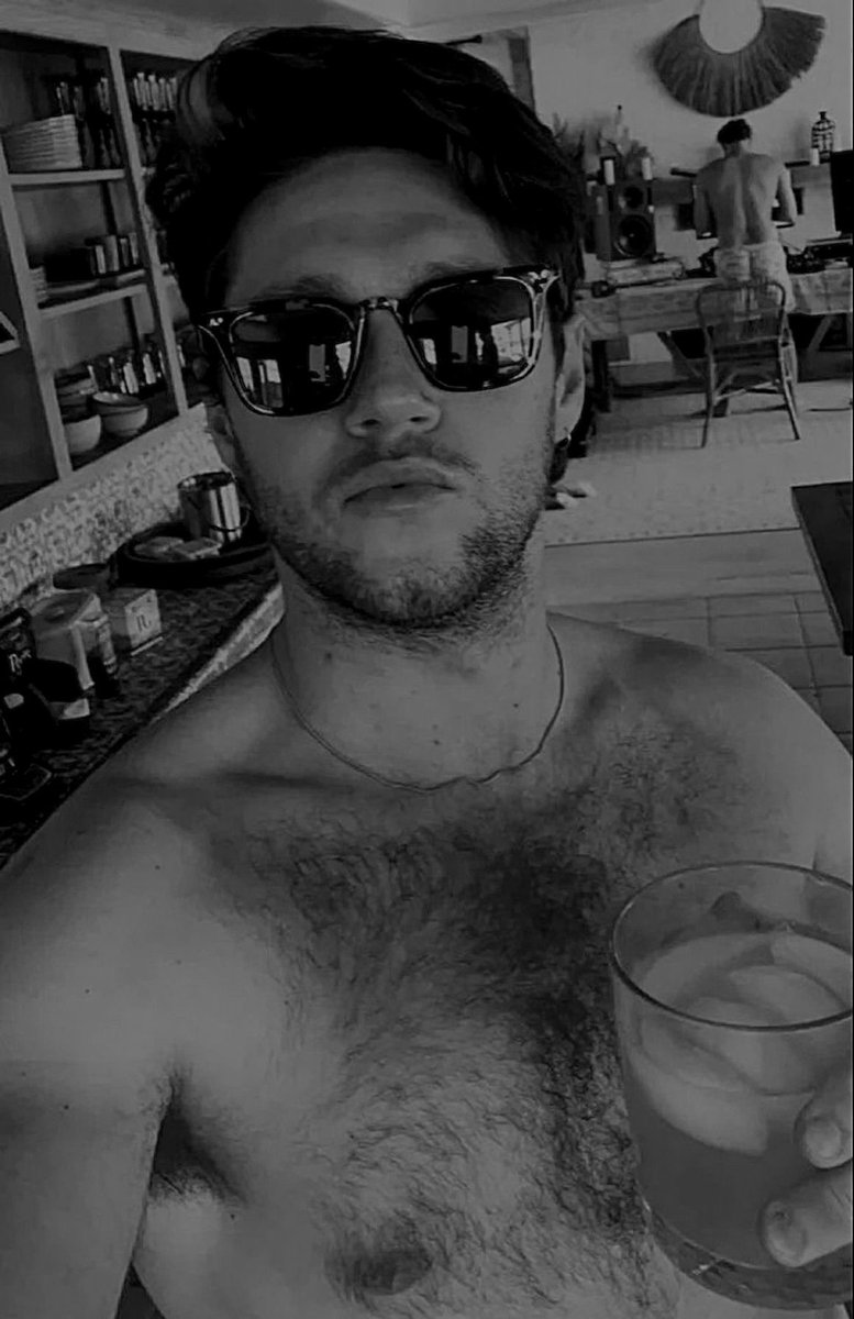 irishtrvsh's tweet photo. – take a seat, wherever you like. https://t.co/zmG277oMHX