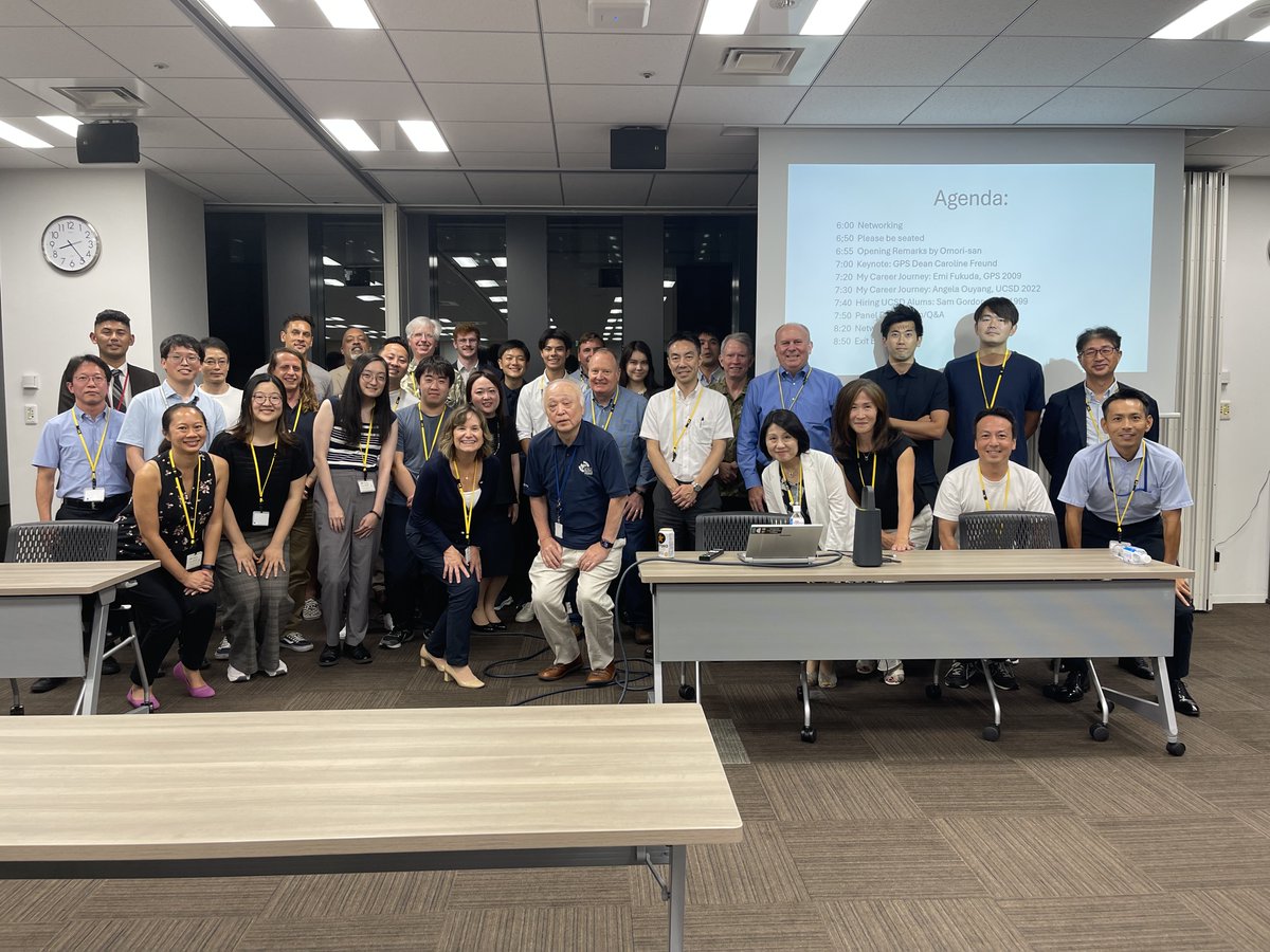 GPS_UCSD's tweet photo. We were so happy to have Dean @CarolineFreund representing GPS at the recent @UCSanDiego Career Night in Tokyo, #Japan, speaking with a great group of alumni, as well as current and incoming students. #GPSProud #WhyGPS https://t.co/3R9afMiBM1