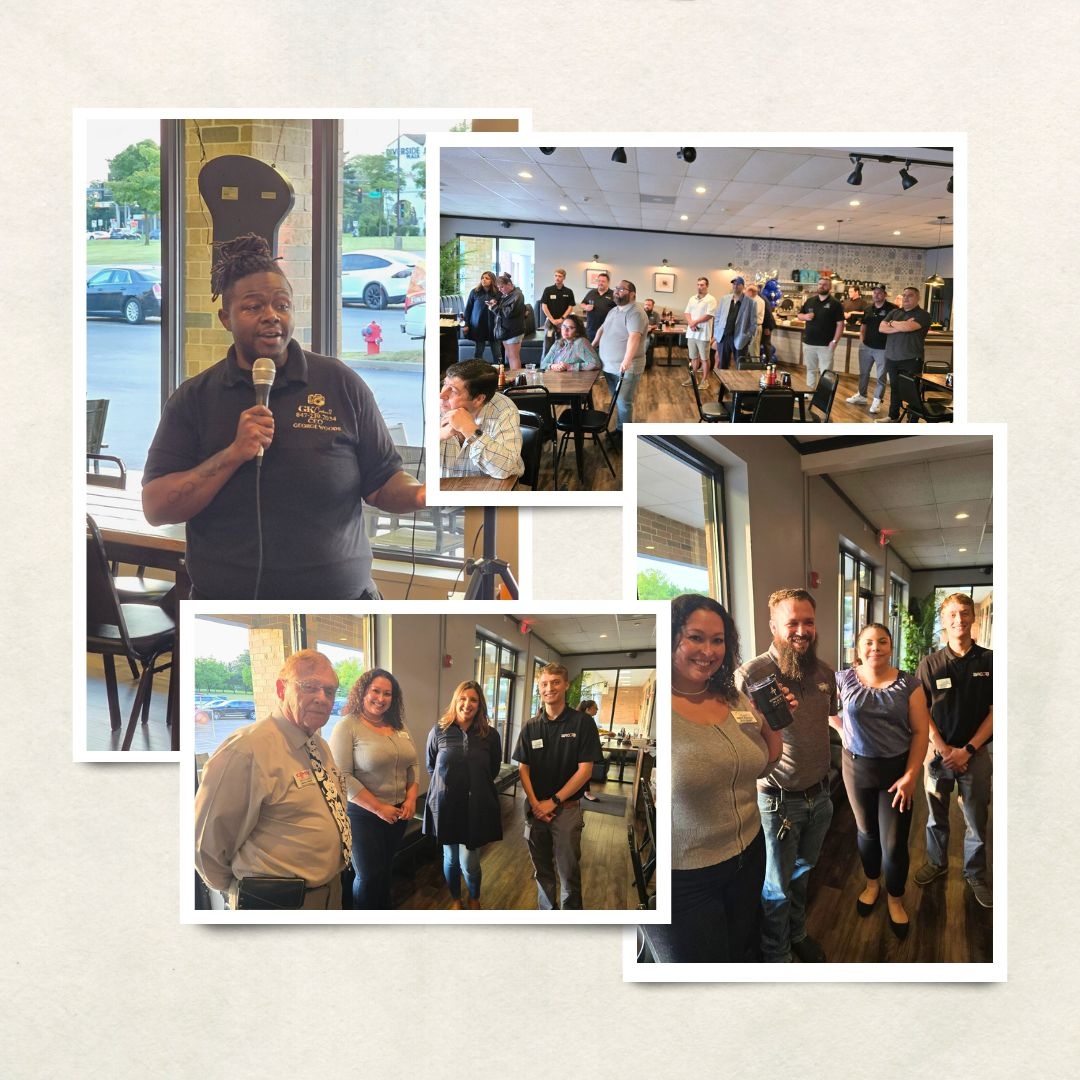 SevenSeas2016's tweet photo. What a night at Riverside After Dark with the Village of Gurnee Chamber of Commerce! The networking was great, the food was delicious, and the drinks were refreshing. We were honored to have the Mayor in attendance as well.

#GurneeChamber #RiversideAfterDark https://t.co/Koo2eQMLPk