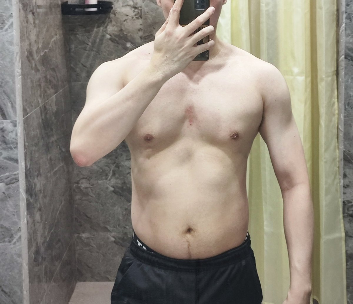 HT79028457's tweet photo. 说我最近体脂减了💪 https://t.co/TFBU2fgxGo