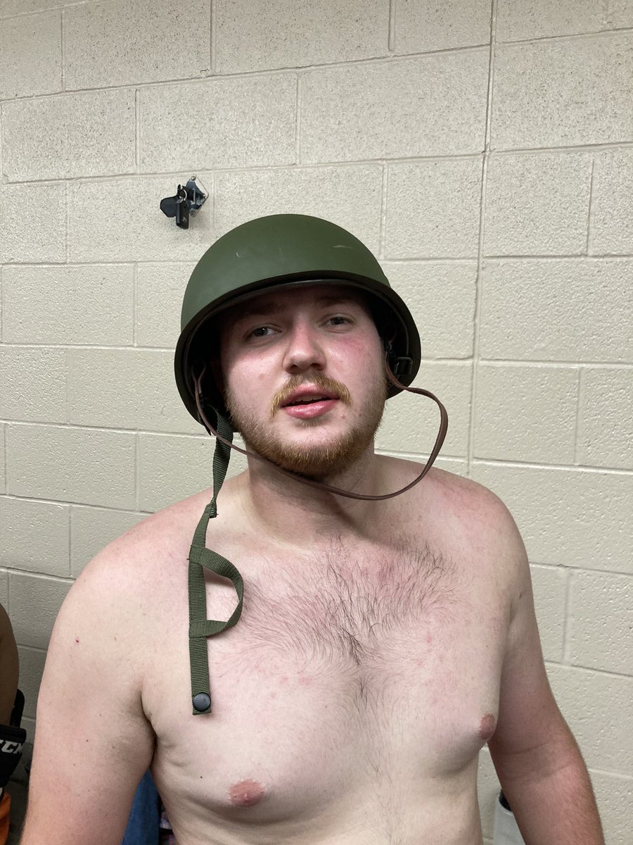 AMERCEAGLESHC's tweet photo. EAGLES, TO THE PLAYOFFS
The eagles pull of a big win tonight with a final score of 4-3 beating the Goaldiggers. Serg of the game goes to Nick Higginbotham for his clutch performance scoring back to back goals being down by 1 in the final minutes of the 3rd period. https://t.co/k2mvfiH2Tj