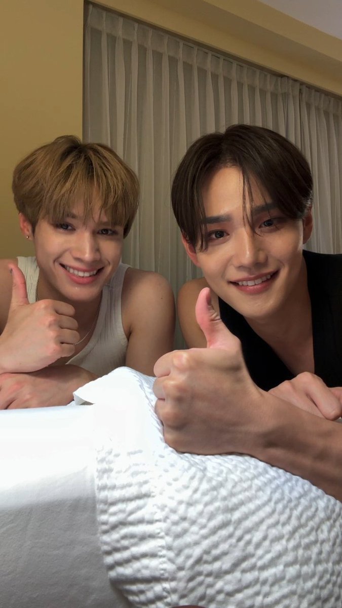 240823 B.D.U 승훈 제이 인스타라이브(SEUNGHUN,JAY INSTAGRAM LIVE) FULL 댓글X
💛youtu.be/IxsHEznuOmQ
#승훈 #SEUNGHUN #BDU #CIX #비디유 #씨아이엑스