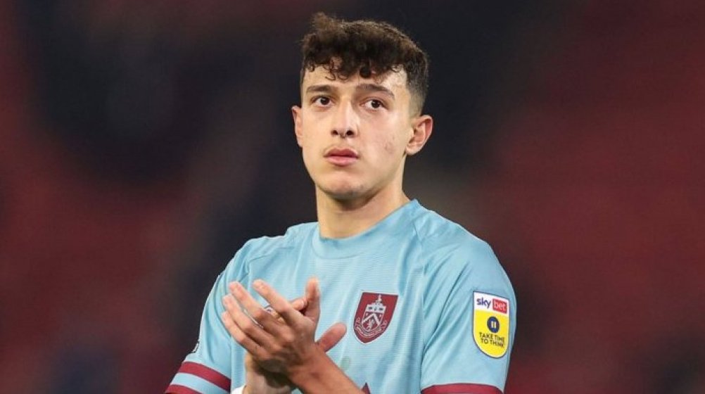 AleksanyanAleks's tweet photo. #Suttgart is in talks to get a concrete and complete deal with Ameen #AlDakhil. 

The personal terms should not be a problem as the player is open to a move to #VfB. The German club has started negotiations with #Burnley after they failed to get the Van den Berg deal. 

Al-Dakhil was an option B but now is a legitimate one. #Sevilla and #Wolfsburg are also included in the deal. 

The medical might cause problems after the player has just returned from injury. 

@SkySportDE