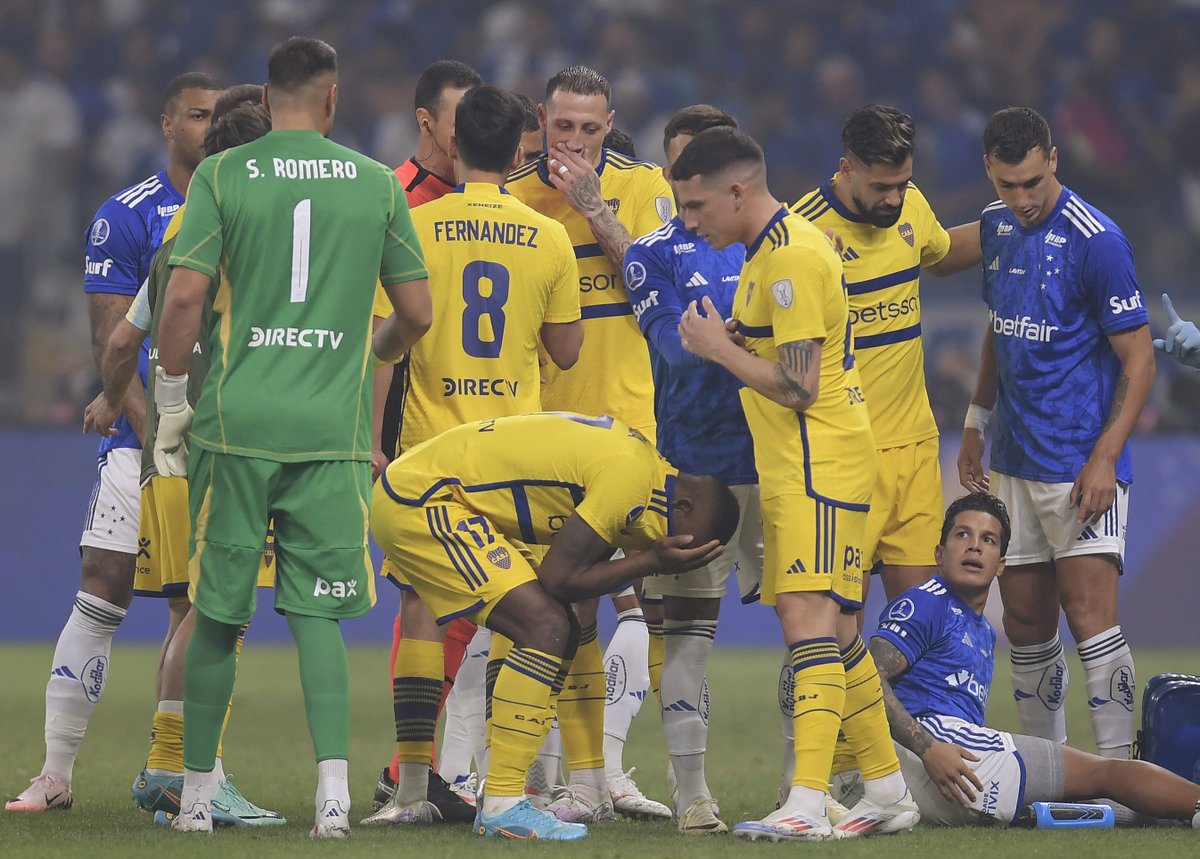 "Dan todo": Chiquito Romero bancó a Merentiel y Advíncula Romero habló del arbitraje de Roldán.