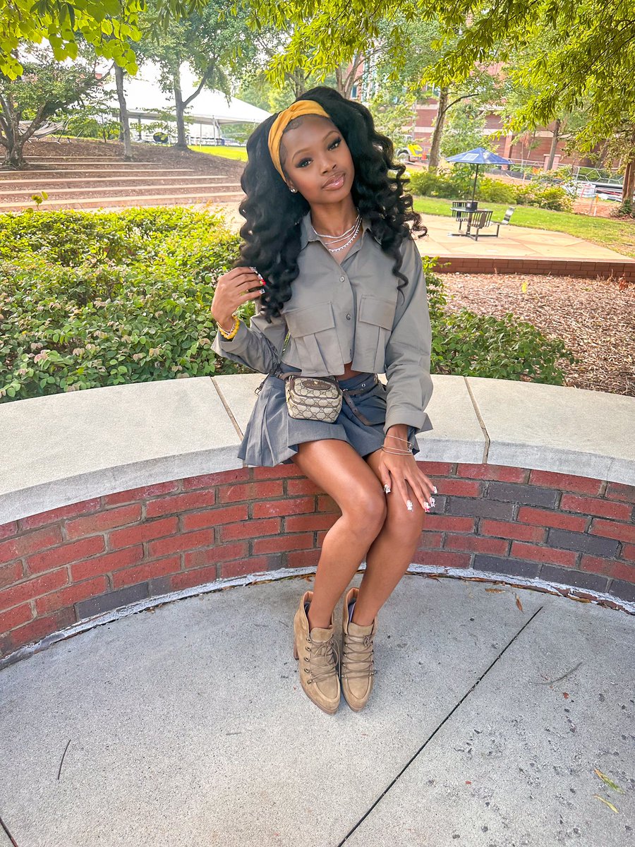 pprincessjay_'s tweet image. demure first day fit🤌🏾