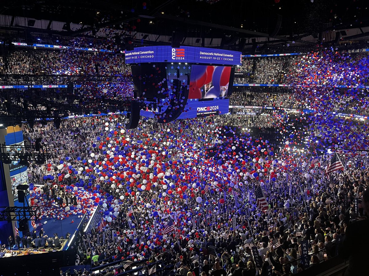 Truly so many balloons.