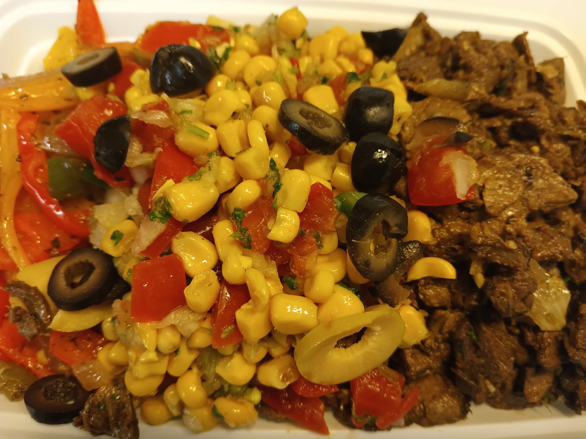 HimselfShi's tweet photo. Vegan Chipotle bowl made for a friend https://t.co/dgHZY3yEAP