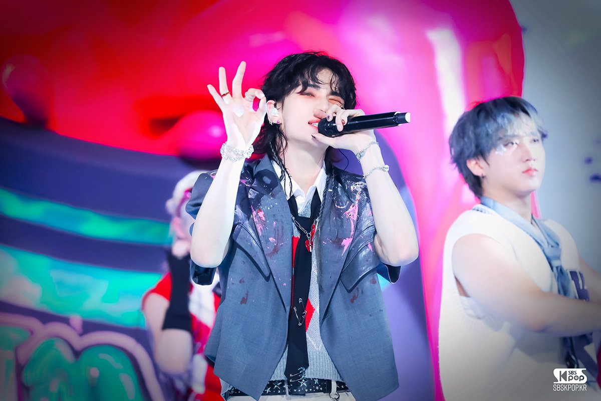 Info Hyunjin • CLOSED tweet media