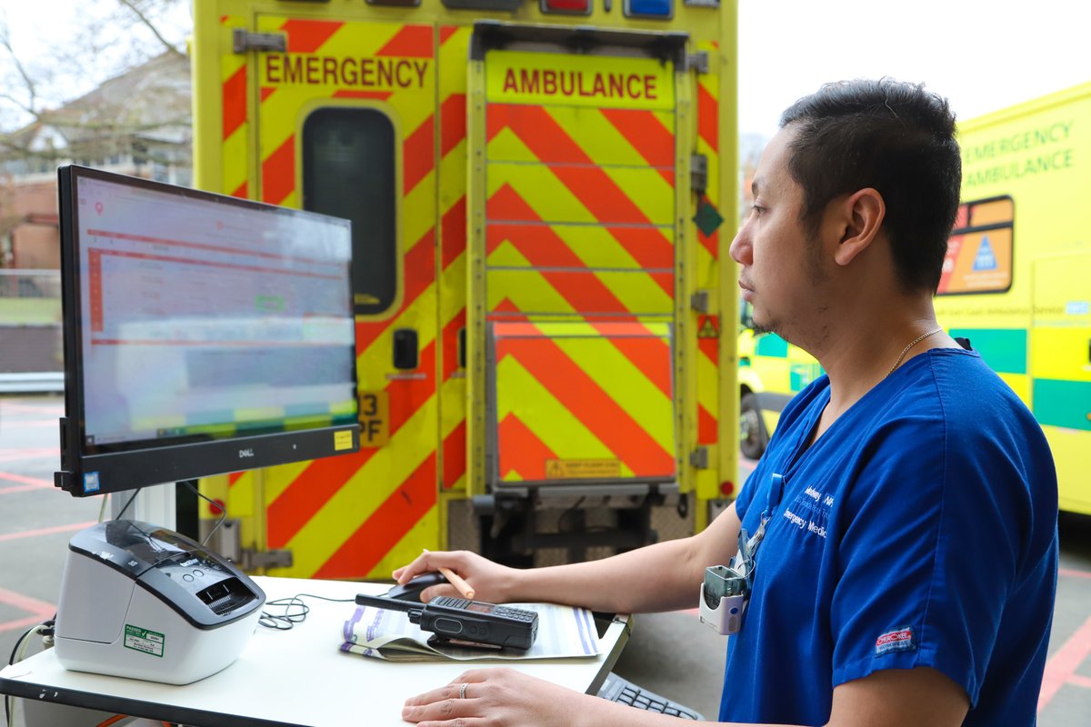 Medway_NHS_FT's tweet image. Medway records top ambulance handover performance! 🔝 

We have made further improvements for patients requiring urgent and emergency care, by recording the shortest ambulance handover times in England. 

Read more about this important achievement: 

orlo.uk/hRsMM