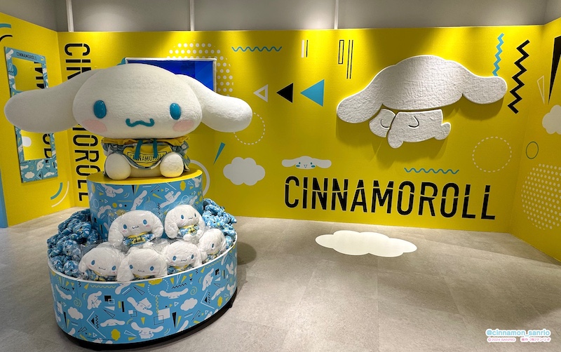ポップポップポップアップストア〜！ビビッドでしょう？遊びにきてね