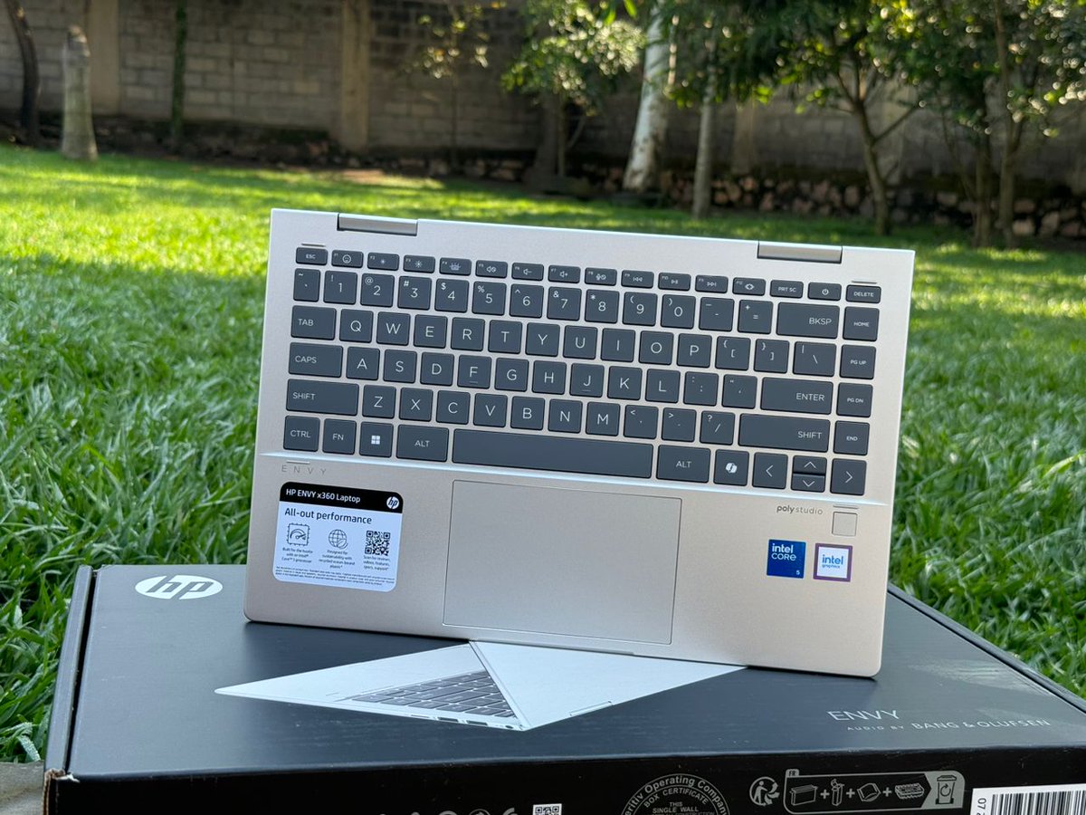 OmakuyuB's tweet image. HP Envy 14X360 ES1013DX - Intel Core 5 - 120U Processor - 8GB Ram DDR4 - 512GB SSD NVMe - Intel Iris Xe Graphics - Backlit Keyboard - 14&quot; IPS Touch Screen - Finger Pirnt Reader - HP 5MP Camera - Windows 11 Home - Natural Silver - Brand New 
Call/ Whatsapp:
0787653234/ 0753359233