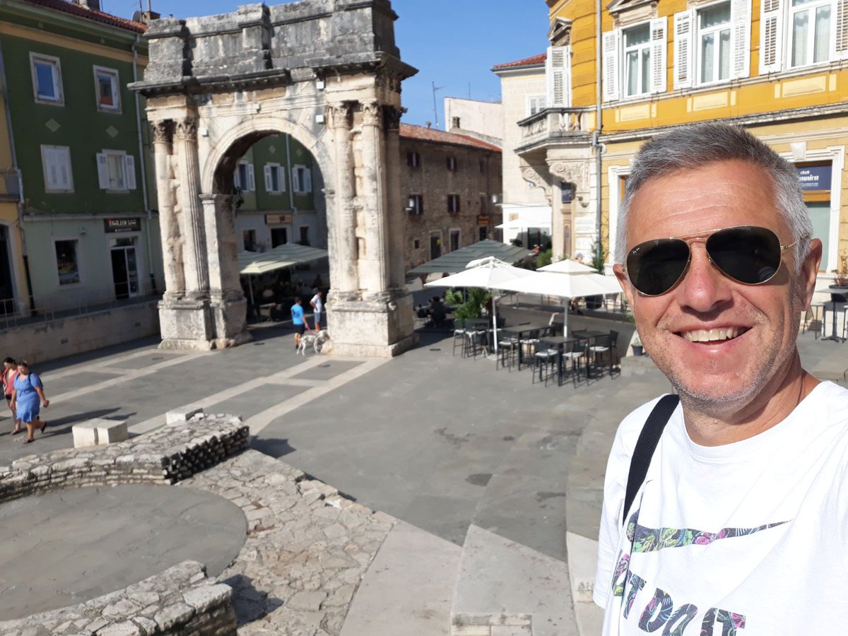 a_lazovic's tweet image. Moja omiljena mesta u Puli, neka iz vremena od pre Hrista, a neka su baš u sadašnjosti #ZlatnaVrata #Kaštel #Muzej #HramAugust #Forum #Mornar #Pula #Istra